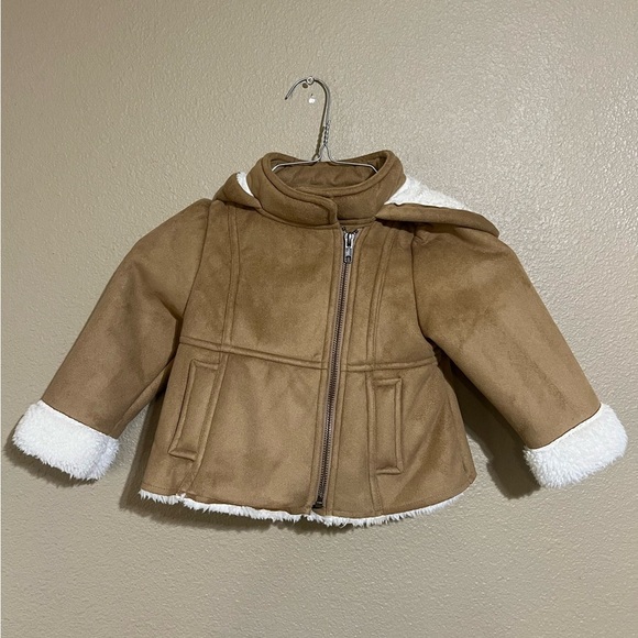 Old Navy Tan & White Sherpa Zip-Up Hoodie Girls 2T Winter Fall - Picture 1 of 9